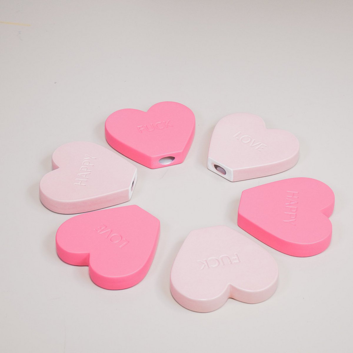 Ornament Candy Hart 'FUCK' Neon Roze 20x4x18,5cm