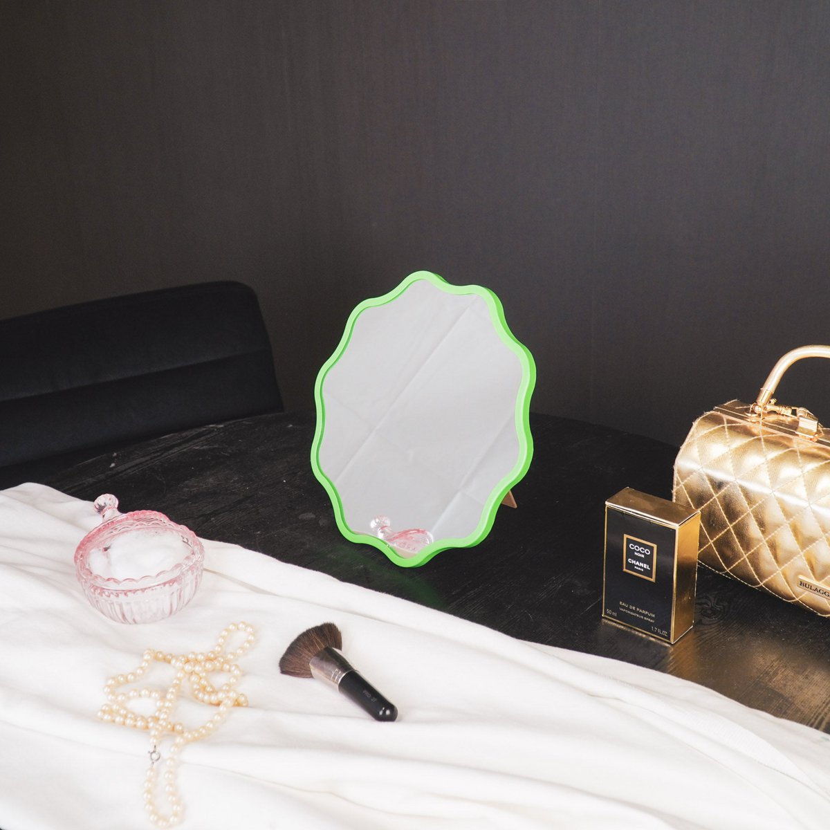 Spiegel Make up rond metaal neon groen 25x1x25cm