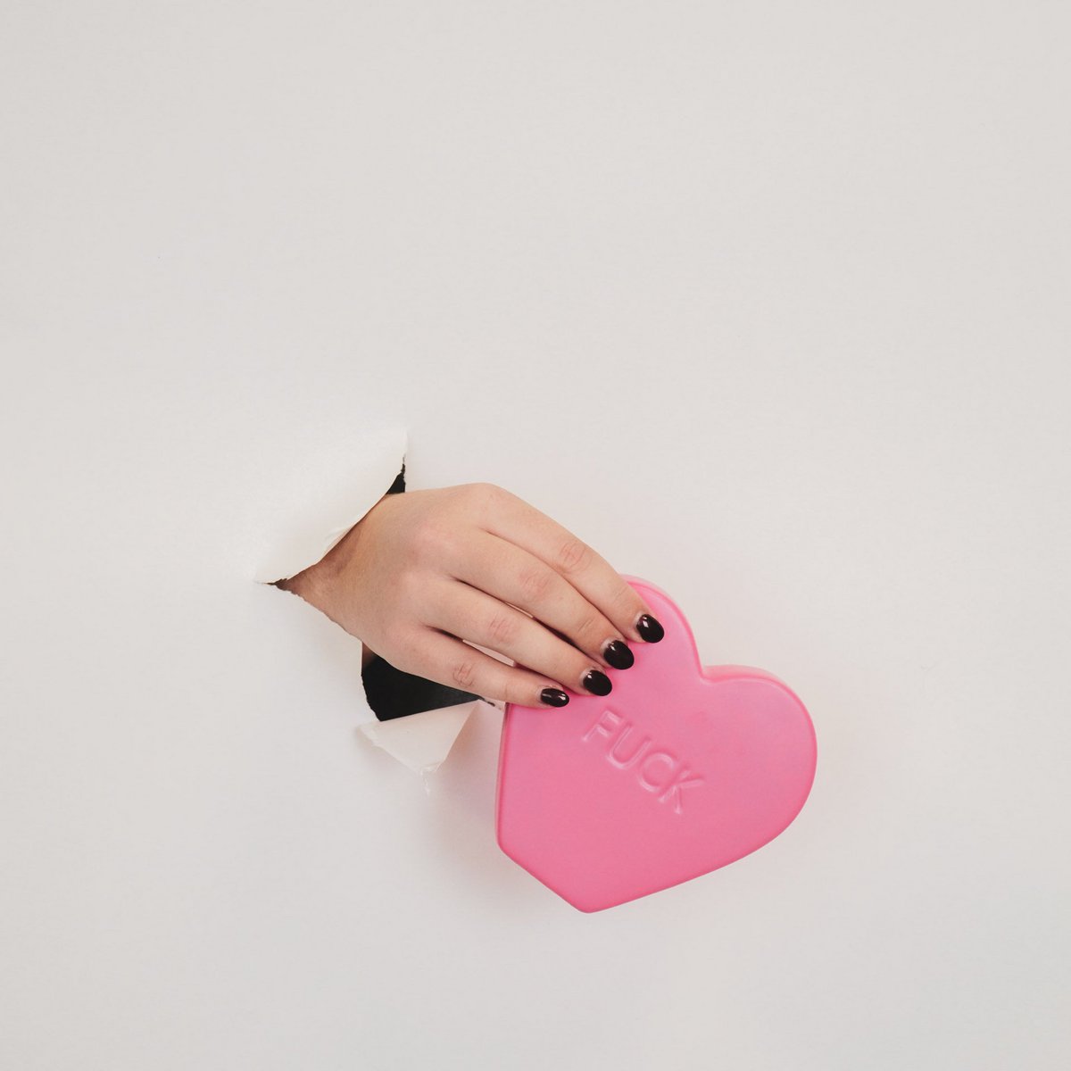 Ornament Candy Heart 'FUCK' Neon Roze 13x4x11,5cm