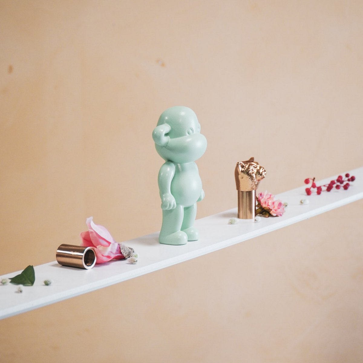 Ornament Aap 'The Legend' Polyresin Mintgroen 11x7x19cm