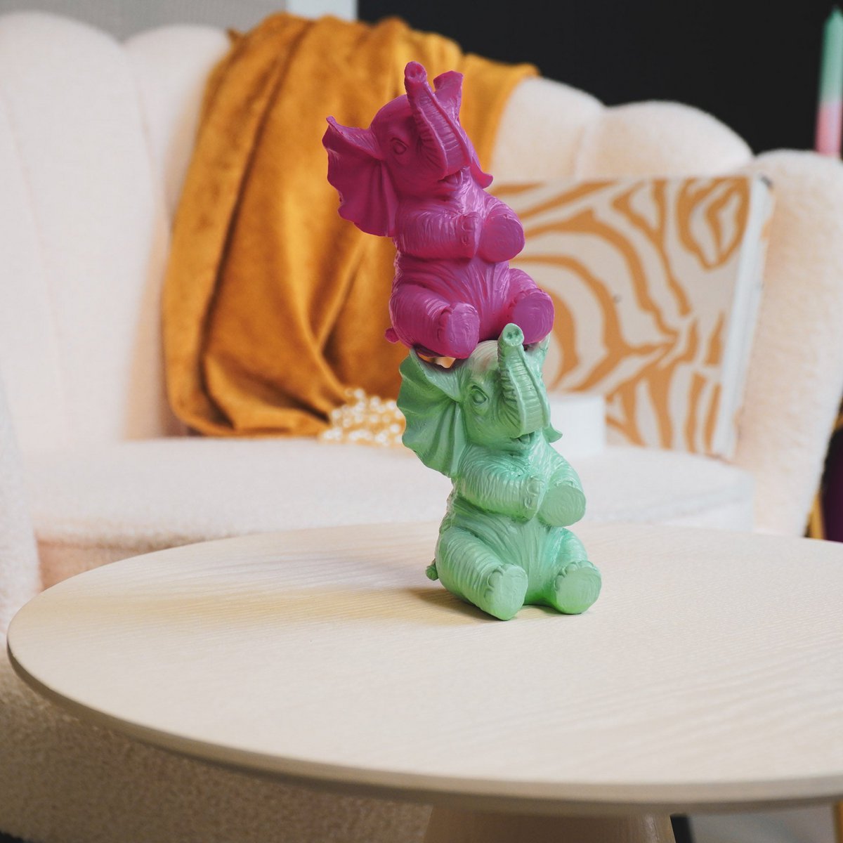 Ornament Olifant Polyresin Roze 7x7x11cm