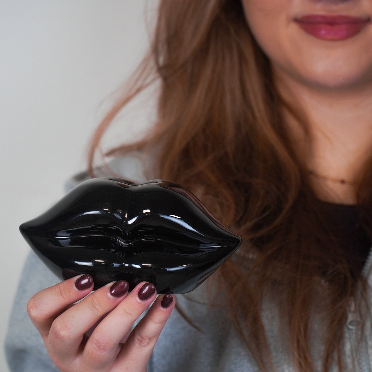 Ornament Spaarpot Lip Keramiek Zwart 15x8x8cm