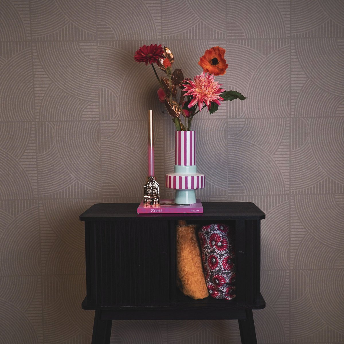 Vaas Streep Keramiek Mintgroen/Neon Roze 14x14x26 cm