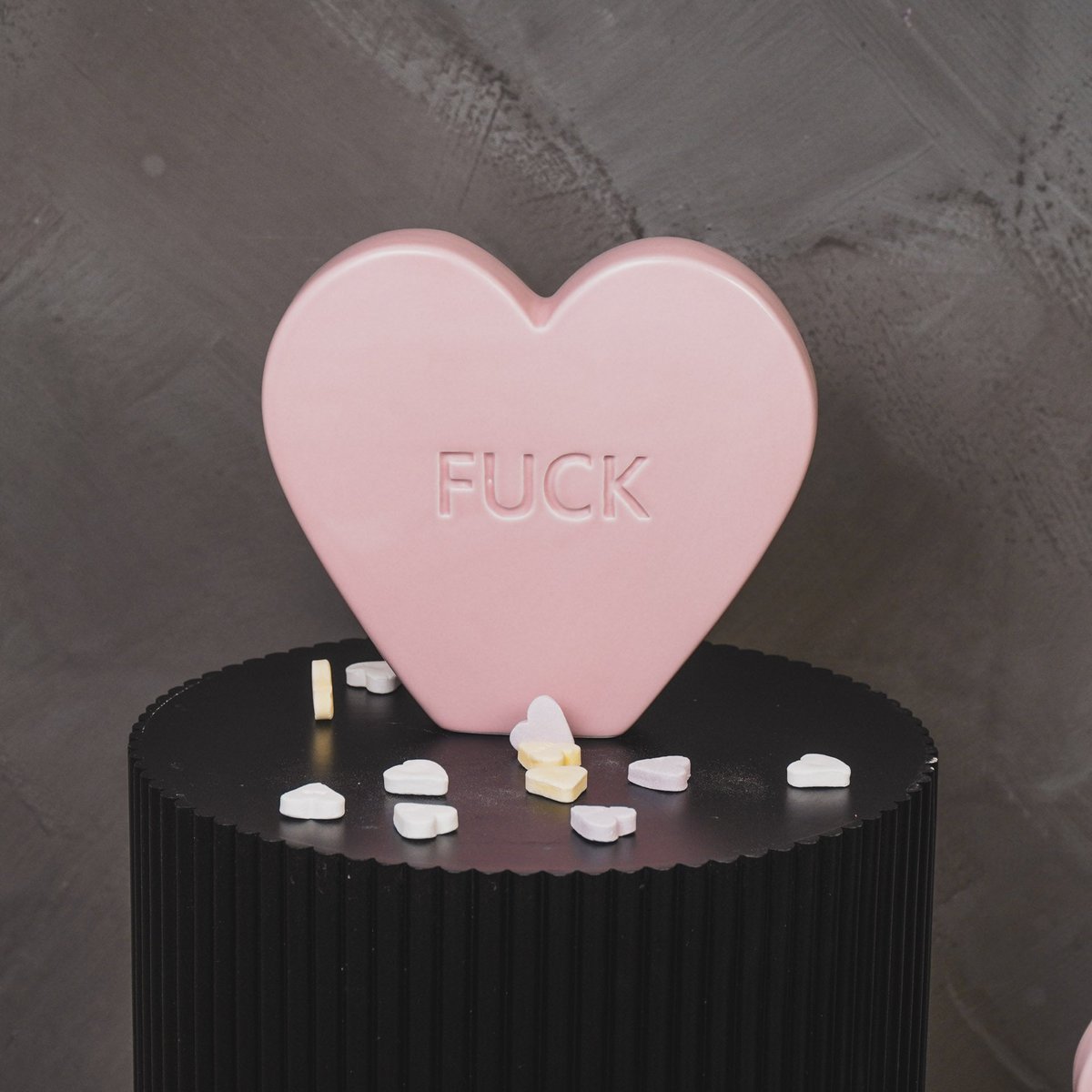 Ornament Candy Hart 'FUCK' Lichtroze 20x4x18,5cm